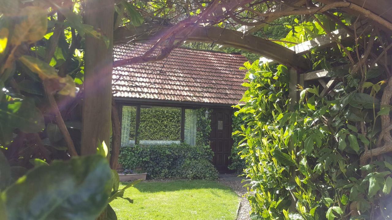 Beechfield Cottages Meopham  Экстерьер фото